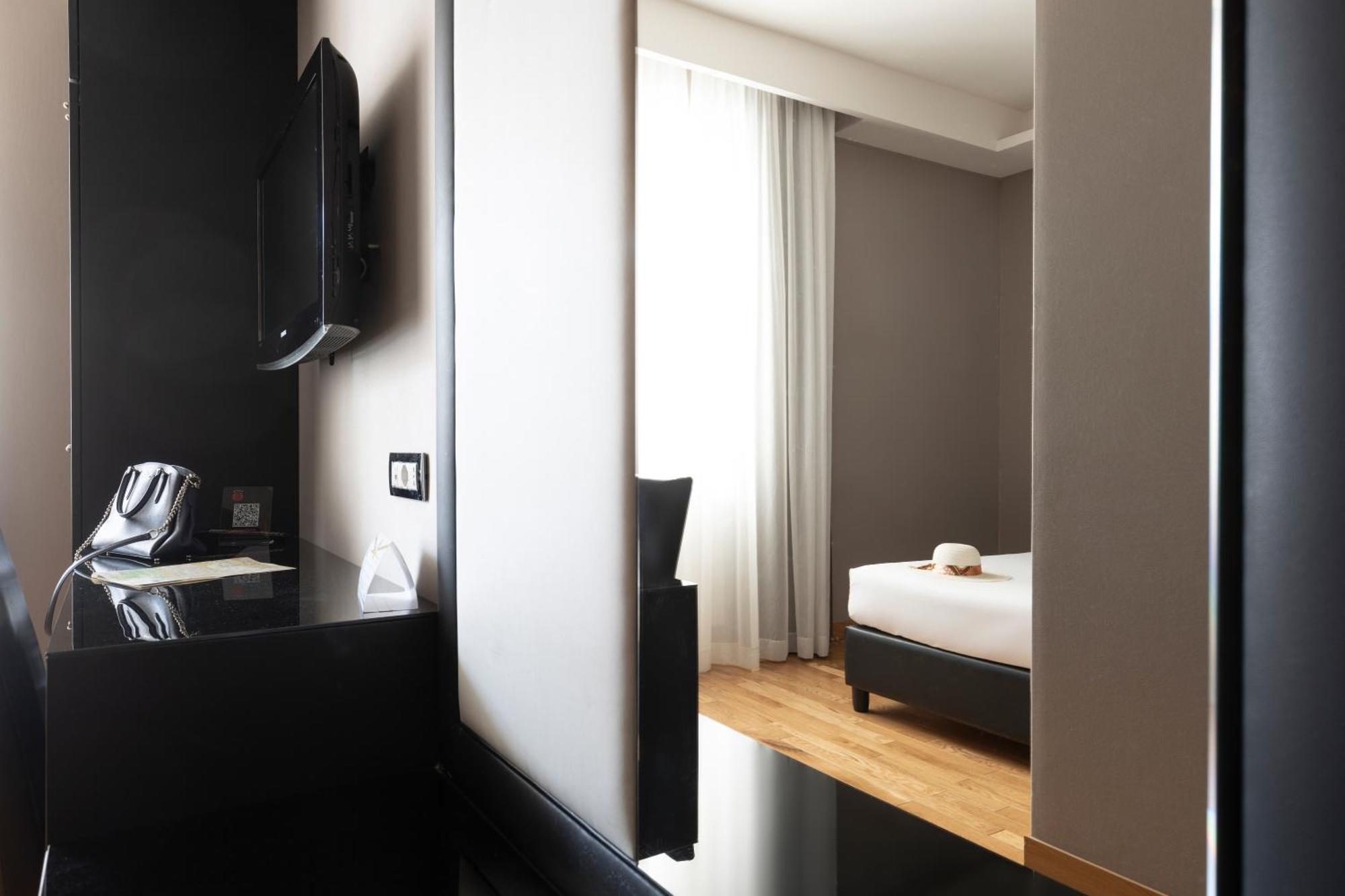 Hotel Royal Caserta Luaran gambar