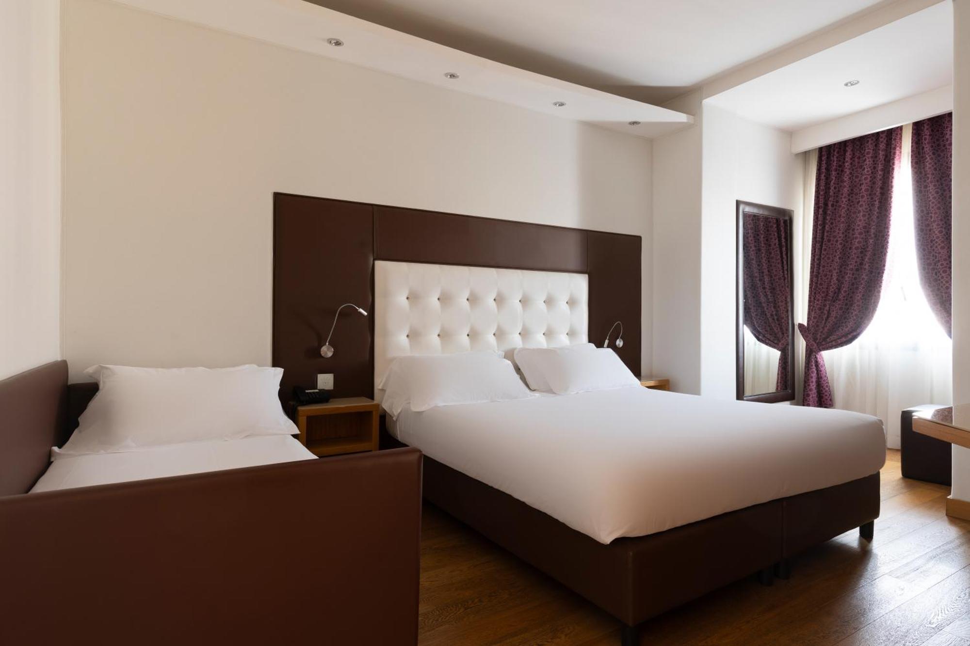Hotel Royal Caserta Luaran gambar