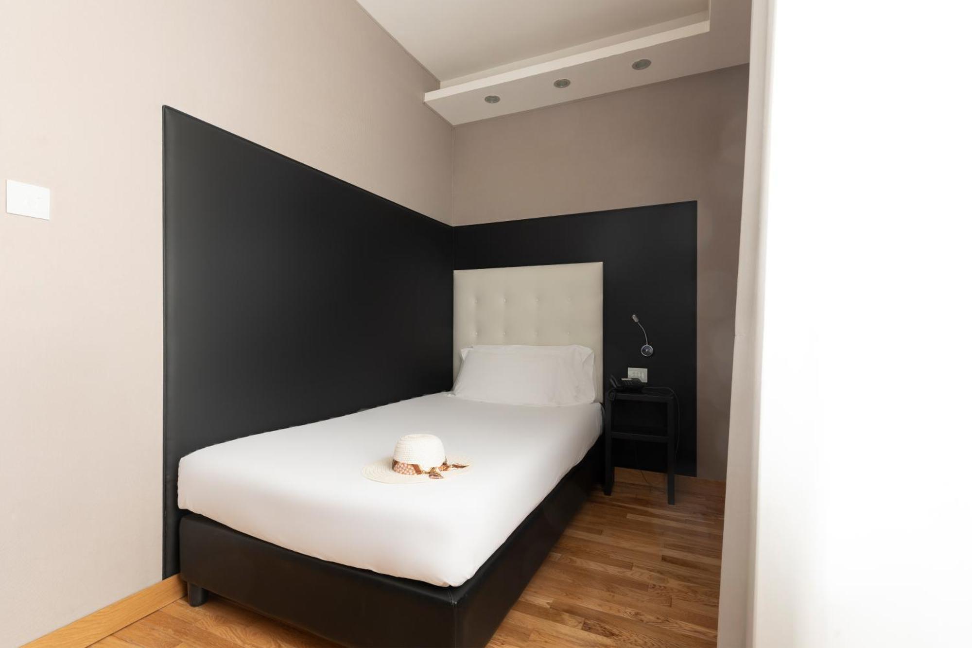 Hotel Royal Caserta Luaran gambar
