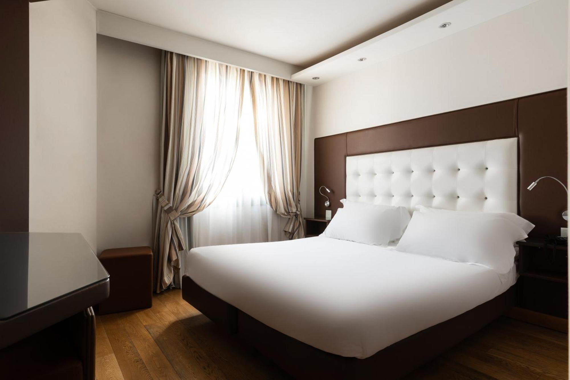 Hotel Royal Caserta Luaran gambar
